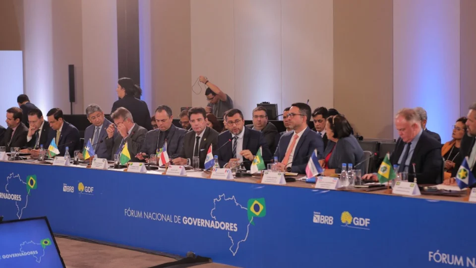 Governadores da Amazônia Legal se reúnem em Manaus para discutir futuro da região