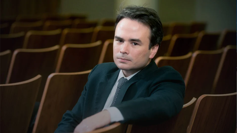 Autor de livro sobre Supremo diz que ‘poder individual demais é tóxico para STF’