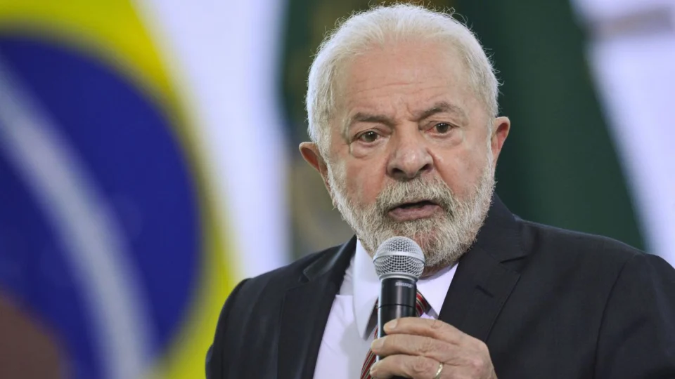 Movimento contra medidas autoritárias do governo Lula ganha força