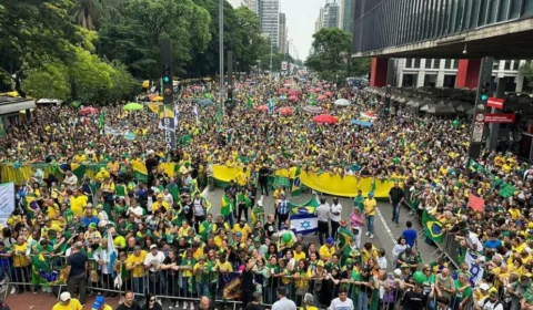 Grupos protestam na Av. Paulista após morte de preso ‘patriota’ na Papuda