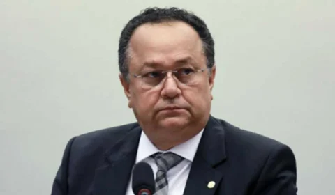 Silas Câmara reivindica parcelamento de dívida na Justiça Eleitoral