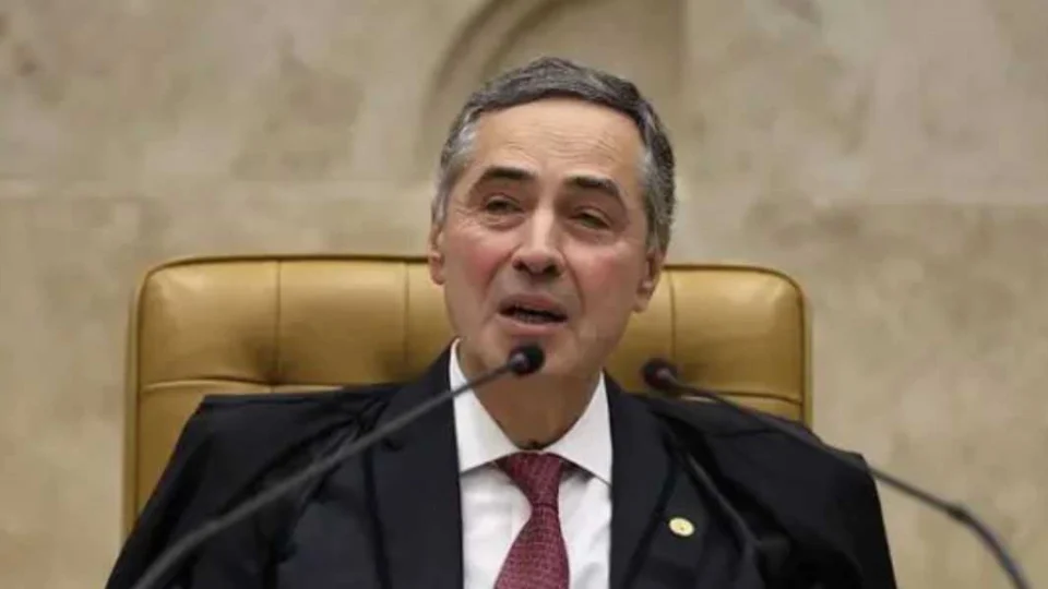 Barroso envia a Toffoli caso sobre liberação de extra para juízes