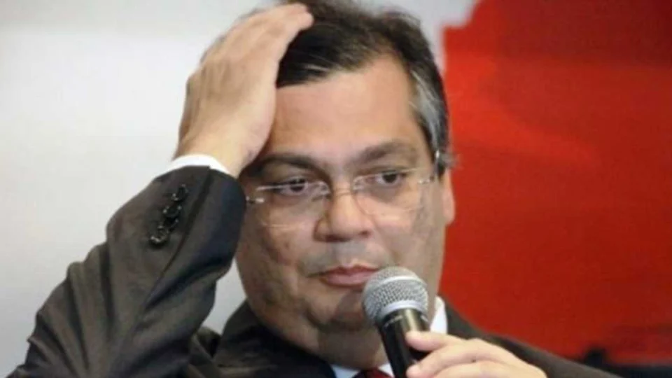 STF: Dino sofre rejeição no Senado e oposição quer voto aberto Clone