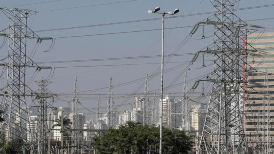 Deputados de Roraima devem instaurar CPI que investiga compra de energia da Venezuela