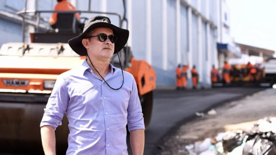 Aluguel de máquinas vai custar R$ 16 milhões à prefeitura de Manaus