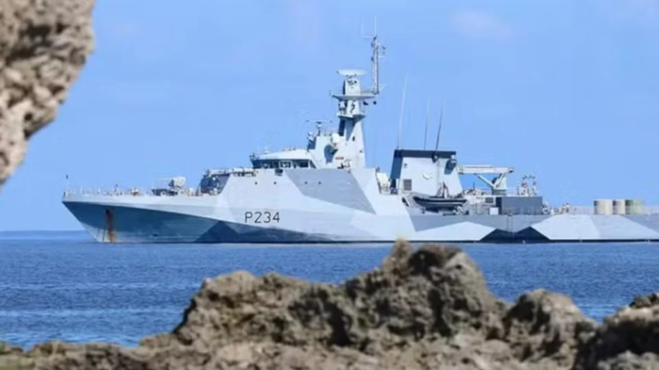 Venezuela mobiliza tropas em resposta ao envio de um navio de guerra britânico para a Guiana