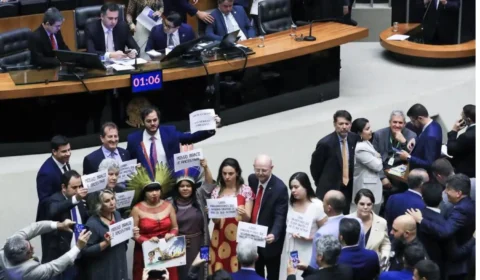 Congresso derruba veto de Lula e mantém marco temporal indígena