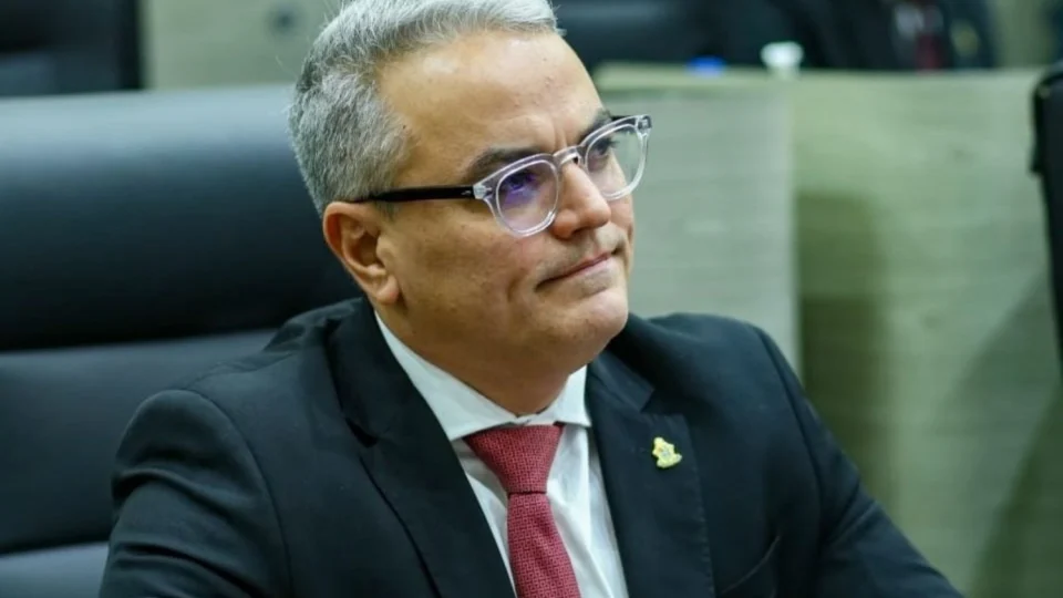 Lissandro destaca voto contrário ao novo pedido de empréstimo da prefeitura: ‘Falta transparência’