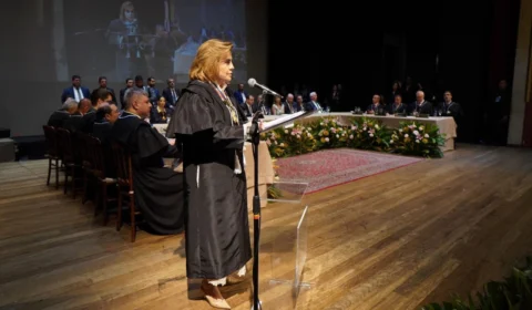 Yara Lins anuncia criação da Ouvidoria da Mulher ao reassumir presidência do TCE-AM