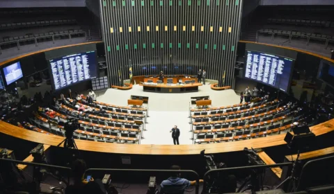 Deputados reagem ao veto de Lula em emendas no Orçamento