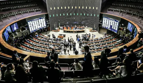 Bancada evangélica repudia ato de Lula contra igrejas: ‘ataque explícito’