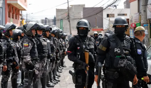 Brasil e outros países acompanham com preocupação crise no Equador