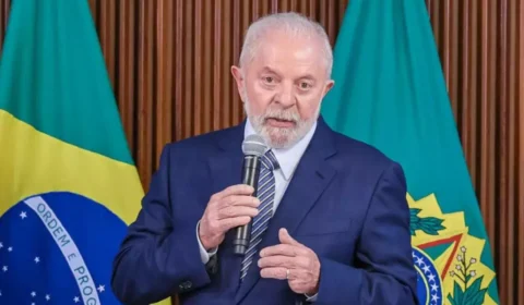 Pedido de impeachment de Lula recebe 86 assinaturas após grave declaração sobre Israel