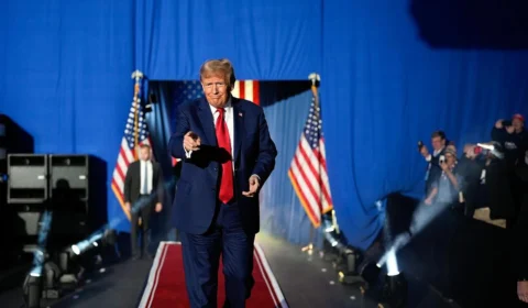 Trump conquista vitória recorde na primeira prévia das eleições dos EUA