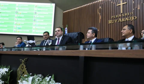 Trabalhos da Assembleia Legislativa iniciam com leitura da mensagem do governador Wilson Lima