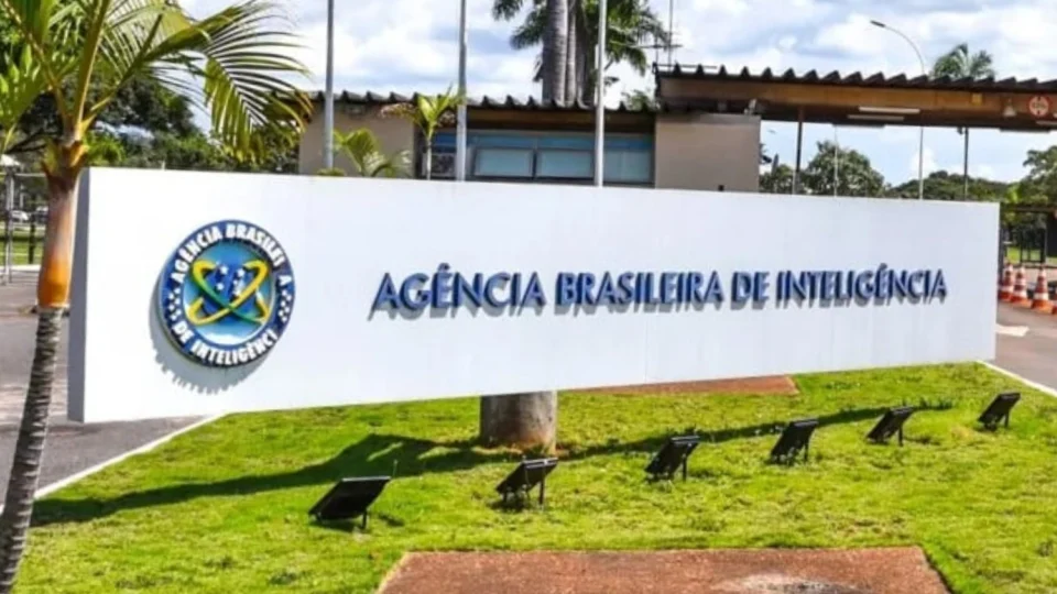 Abin também fez espionagem contra adversários do governo