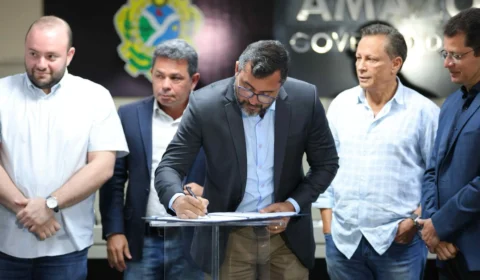 Wilson Lima credencia construtoras para 1,1 mil apartamentos com entrada subsidiada pelo Estado