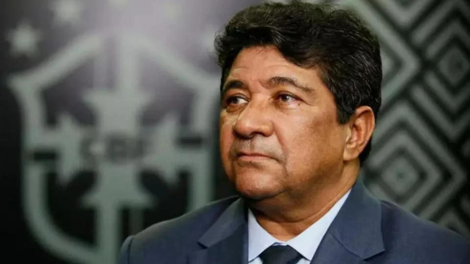 Mendes atendeu comunistas, ao devolver comando da CBF a Rodrigues
