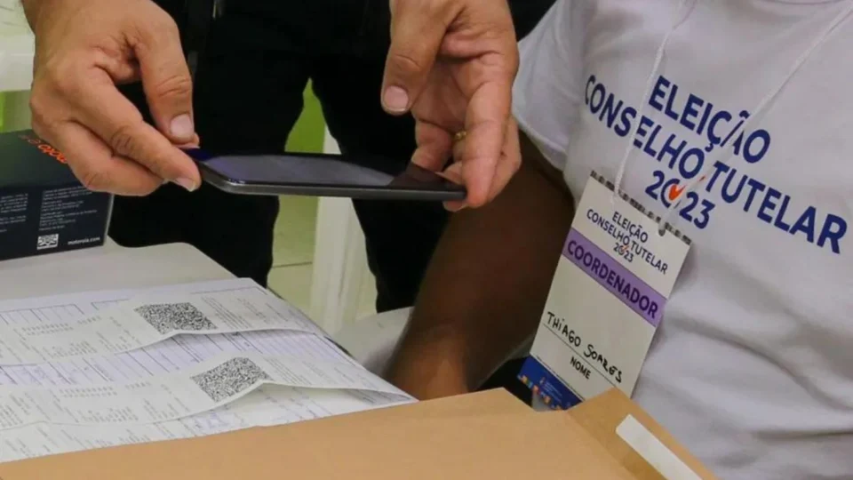 Justiça determina suspensão de eleição para Conselheiro Tutelar em Manaus