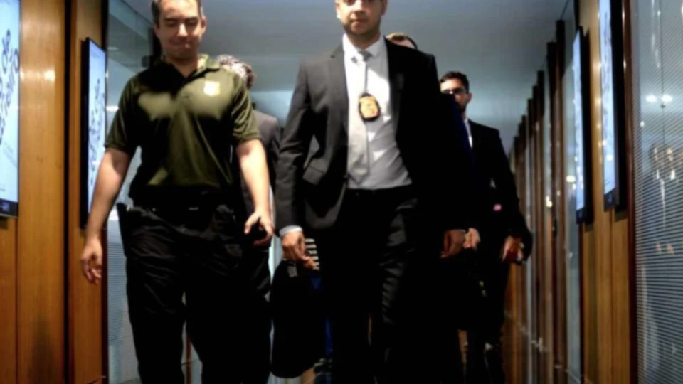 Operações da PF reforçam tendência de criminalização da direita