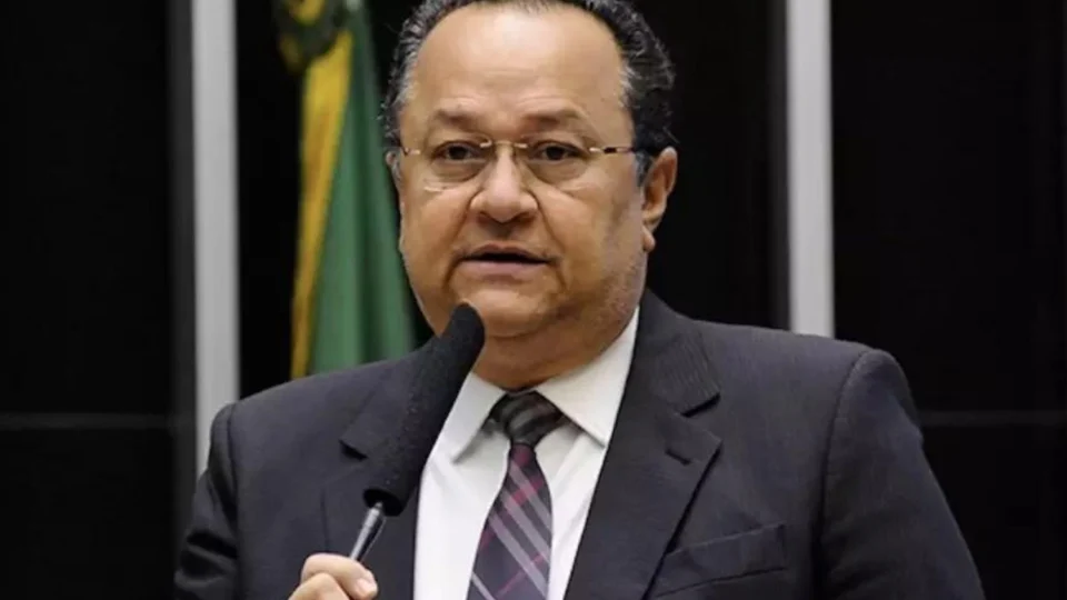 Julgamento de Silas Câmara: Se TRE cassar, ainda não é o fim; entenda