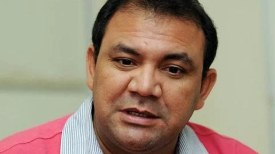 Ex-prefeito de Maués é multado em R$ 50 mil por irregularidades em obras de escolas