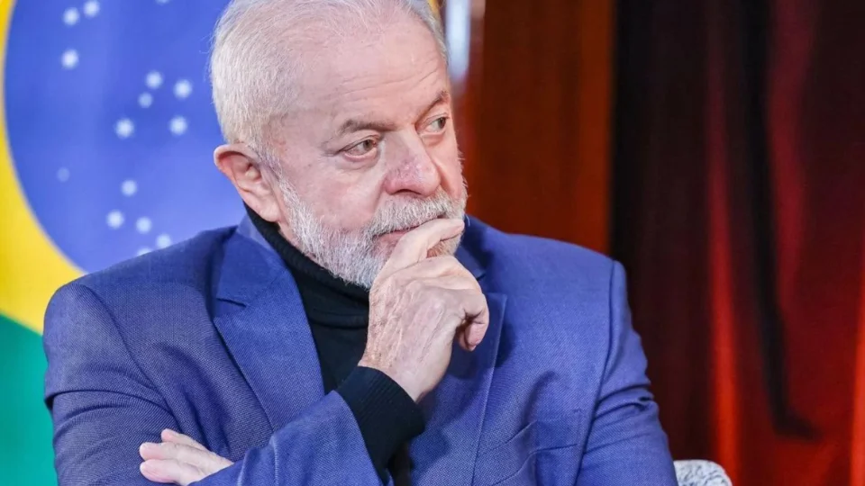 Lula veta mais recursos de ministérios do Centrão e amplia crise com Congresso