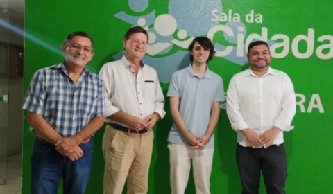 Encontro entre Amom e integrantes do PT movimenta bastidores da política