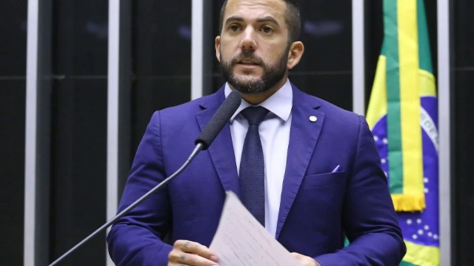 Jordy critica operação da PF e alerta sobre autoritarismo: ‘Ditadura chegará para todos’