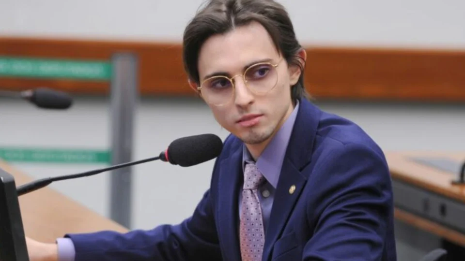 ‘A partir de hoje, serei kamikaze’, diz Amom ‘em luta contra corrupção’