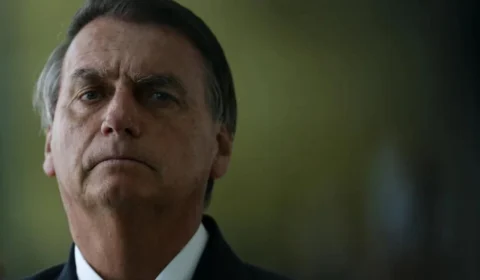 Bolsonaro esclarece transferência de R$ 800 mil para conta nos EUA