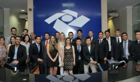 Receita Federal empossa mais de 70 auditores fiscais e analistas tributários no Amazonas