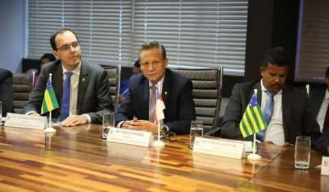 Adjuto Afonso toma posse como tesoureiro da Diretoria Executiva da Unale, em Brasília