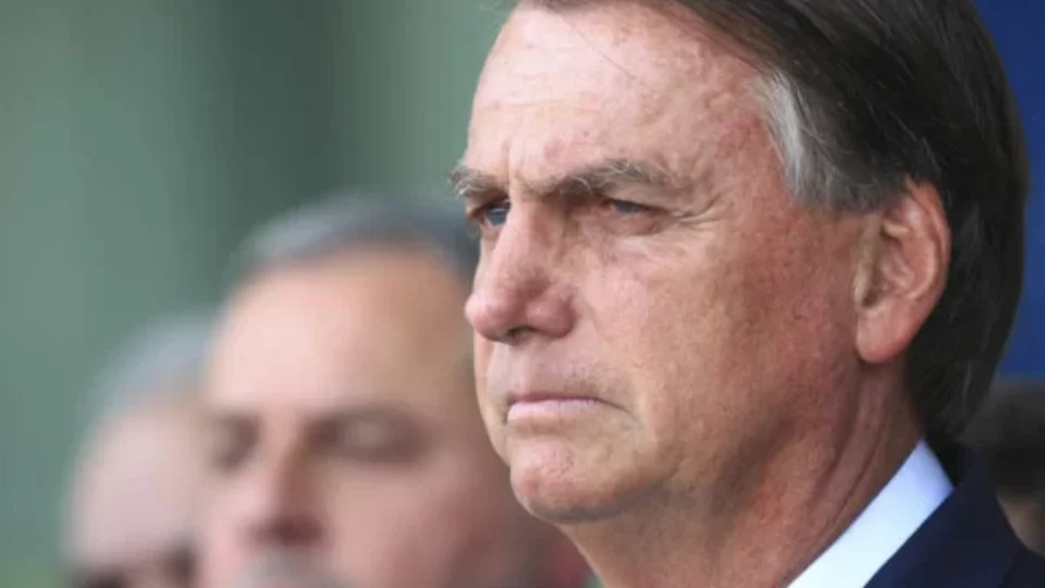 Operação da PF gera série de reações nas redes sociais: ‘Querem destruir Bolsonaro’