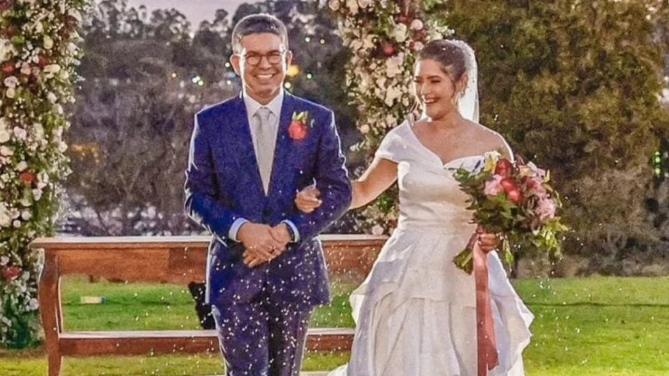 Mulher de Randolfe vai ser assessora de Dino no STF