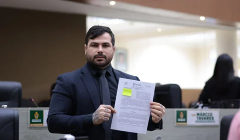 Vereador apresenta novo pedido de convocação para prefeito explicar viagem ao Caribe na CMM