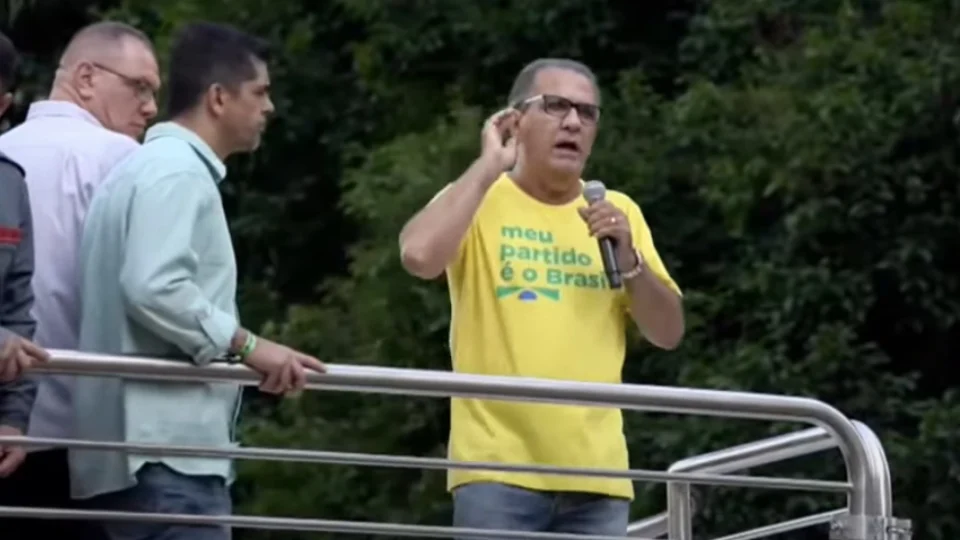 Silas Mafalaia critica STF e postura de Lula sobre Israel em ato de Bolsonaro