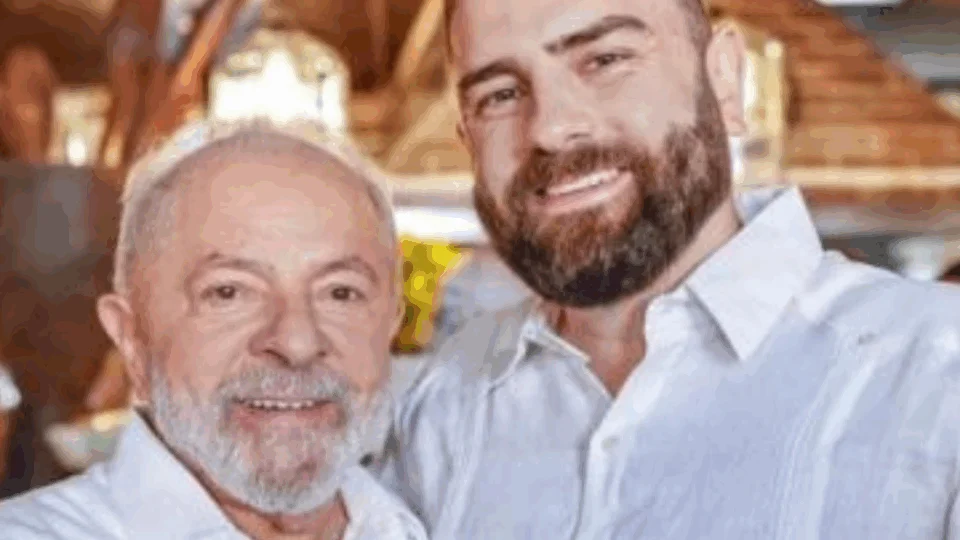 Filho de Lula critica exclusão do nome de Marisa Letícia em publicação nas redes do presidente
