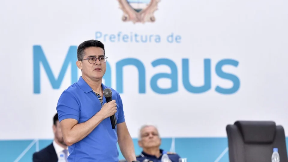 David Almeida é denunciado ao Ministério Público por ato de improbidade administrativa