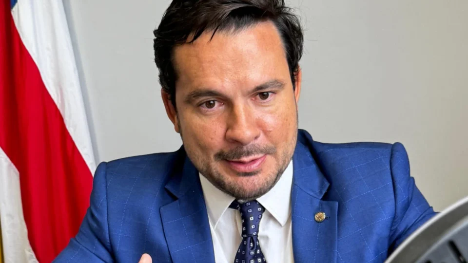 Sou o pré-candidato da direita em Manaus, afirma Capitão Alberto Neto