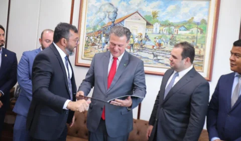 Wilson Lima recebe sinalização de que AM está próximo de se tornar estado livre de febre aftosa