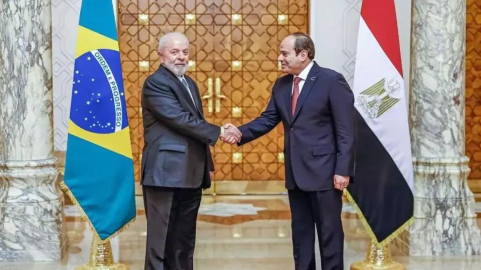 No Egito, Lula mente ao afirmar que ‘condenou de forma veemente’ terrorismo do Hamas