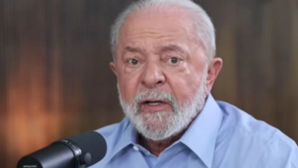 Abaixo-assinado endossa pedido de impeachment de Lula