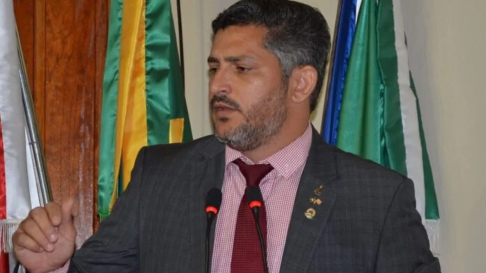 Ex-presidente da Câmara de Humaitá deve reembolsar R$ 63 mil devido a irregularidades em diárias