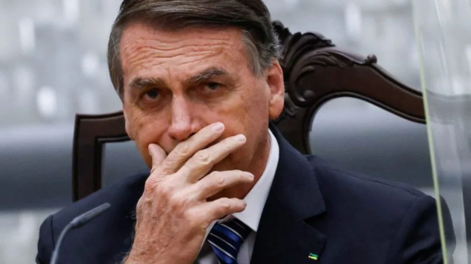Em depoimento, PF perguntou se Bolsonaro é “cis”
