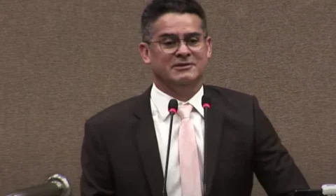 Após ser criticado, David tenta justificar ausência na abertura dos trabalhos da Aleam