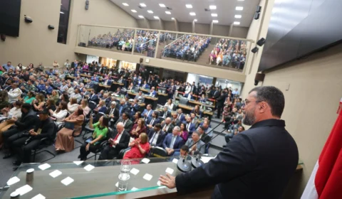 Amazonas começa a receber em março receita milionária por créditos de carbono, anuncia Wilson Lima