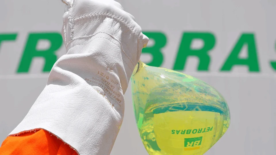 Presidente da Petrobras causa desconforto durante discussão da PL dos Biocombustíveis