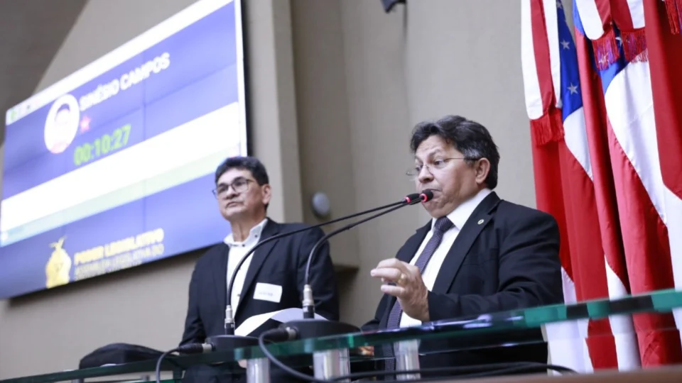 Deputados propõem criar 45 novos municípios no AM