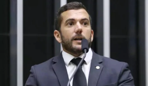 Jordy: Lira deve mandato a Bolsonaro, mas não ajuda a oposição